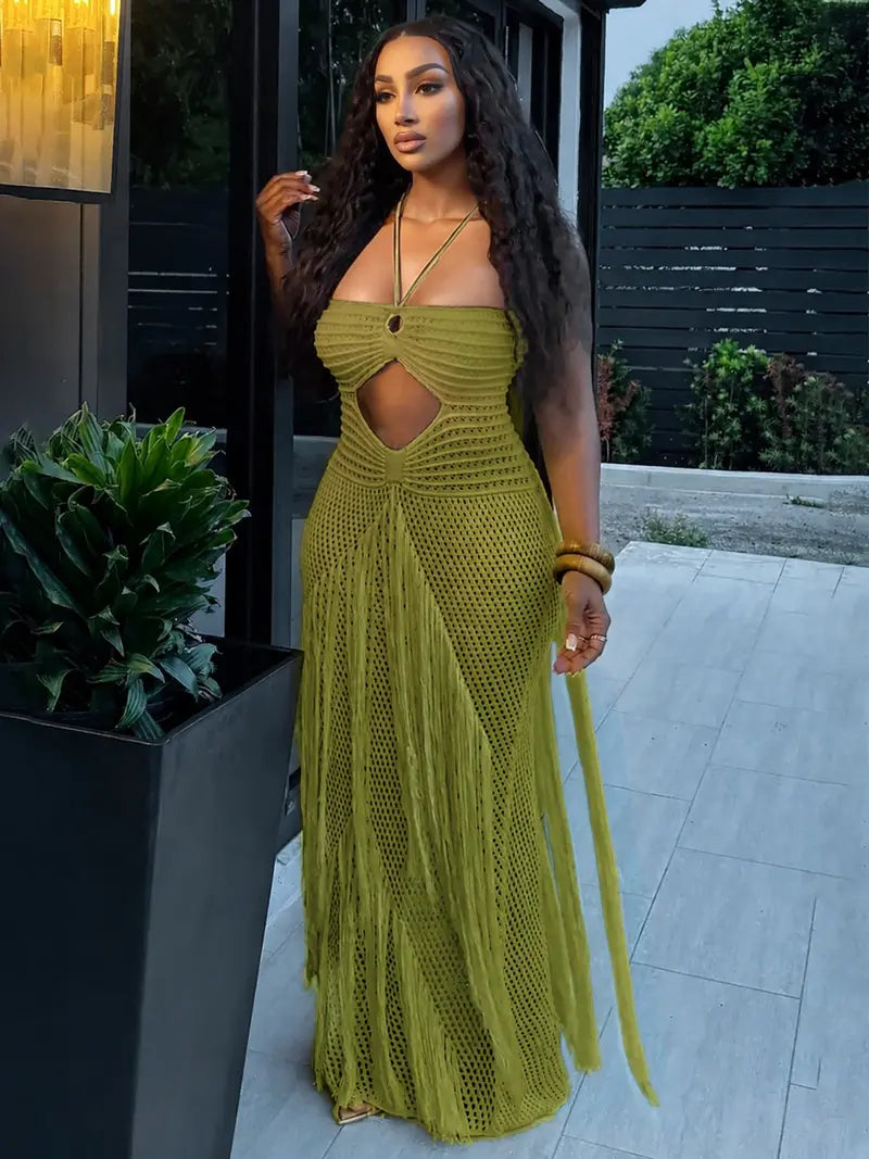 Robe longue en crochet pour femme avec franges, découpe sexy, dos nu, style bohème ; parfaite pour les fêtes sur la plage, les vacances d'été et les séjours en station balnéaire.