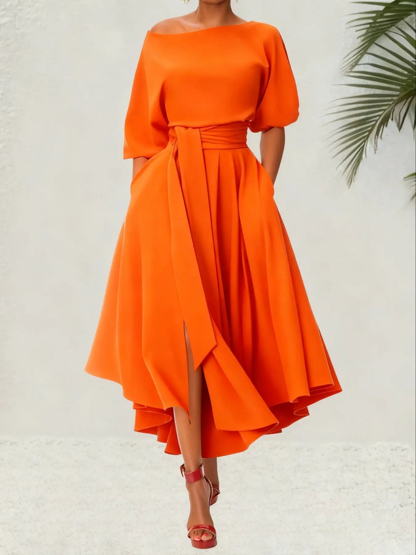 Robe fendue unie à col bateau et ceinture pour femme