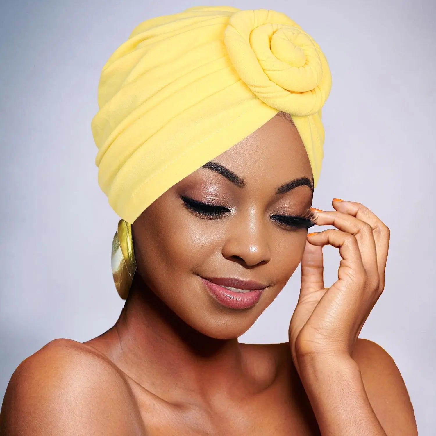 Chapeau turban élégant de couleur unie avec fleur pour femme, foulard décontracté et tendance, accessoires de mode pour un usage quotidien