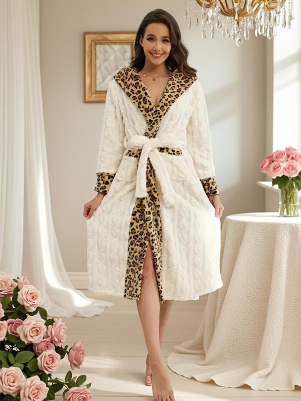 Peignoir thermique doublé imprimé léopard pour femme, robe longue décontractée douce et confortable à manches longues avec ceinture, vêtements de nuit pour femme pour l'automne et l'hiver