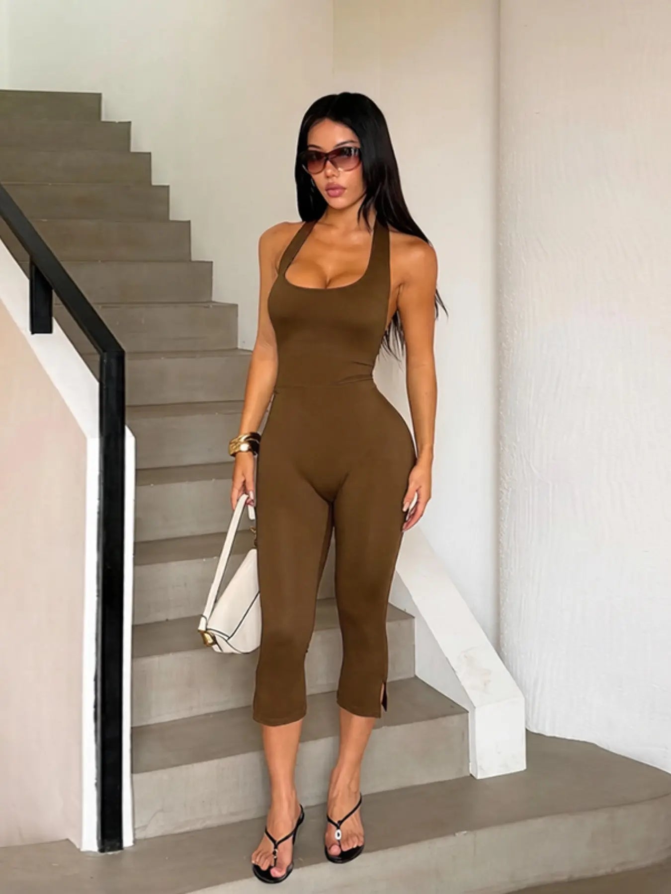 Combinaison Capri unie à col licou pour femme, combinaison décontractée confortable et respirante sans manches pour l'été, vêtements pour femmes pour le quotidien