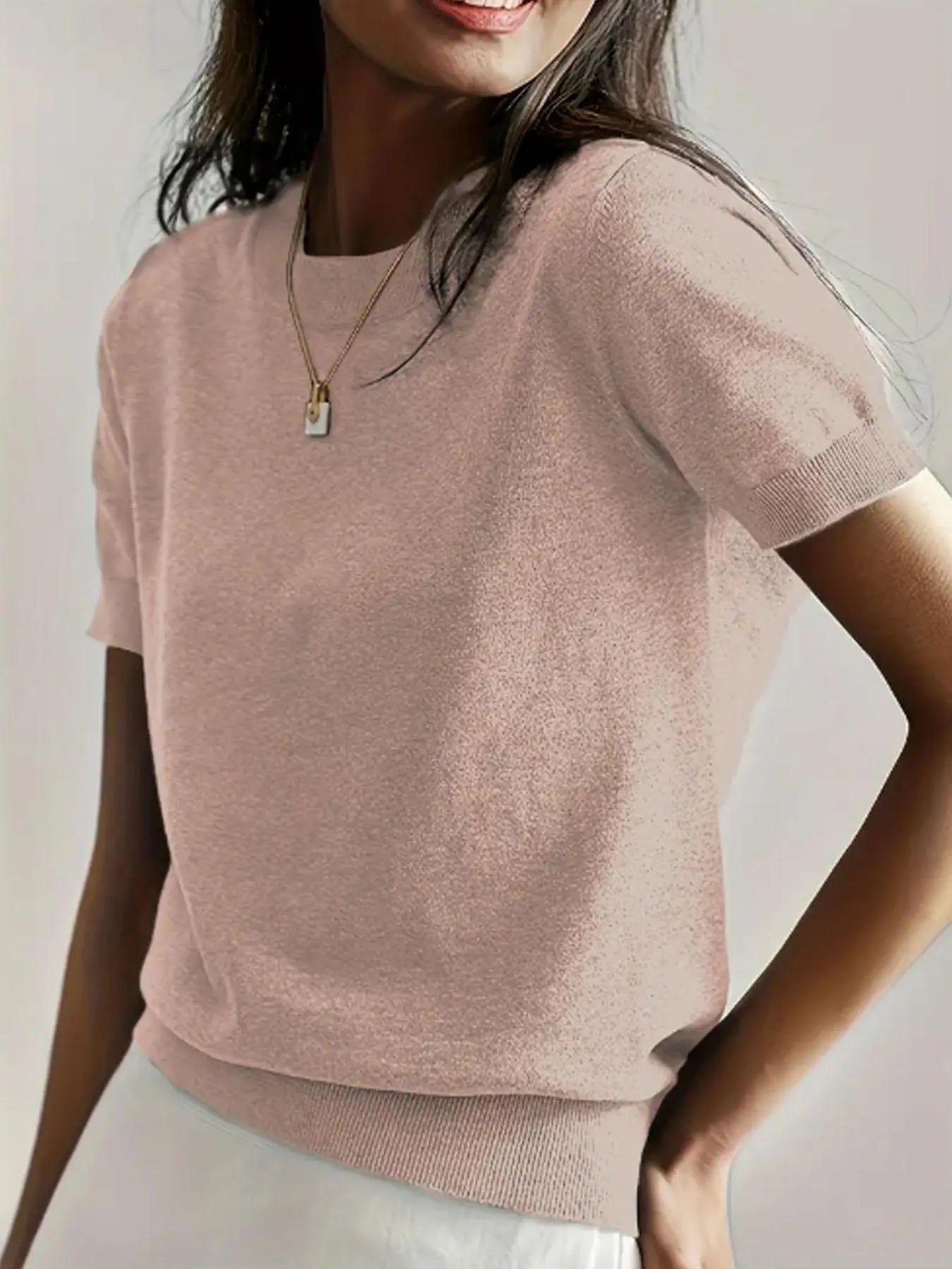 Pull en maille unie à col rond et manches courtes pour femme, tricot basique décontracté pour le printemps et l'automne, vêtements en tricot tendance pour femme pour le quotidien, prêt-à-porter féminin