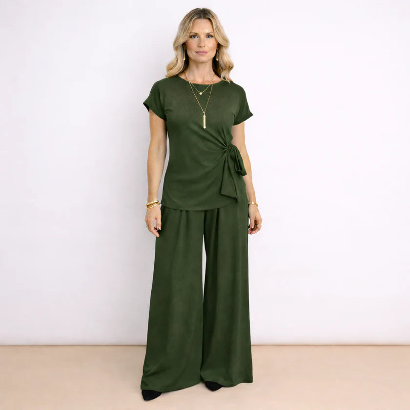 Ensemble avec pantalon fluide et haut à nœud