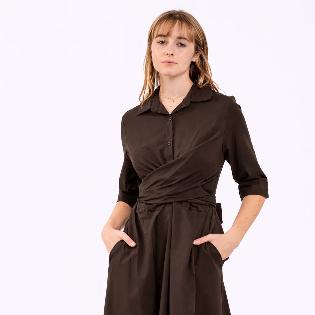 2026 Bea, Robe Longue Ceinturée À La Taille