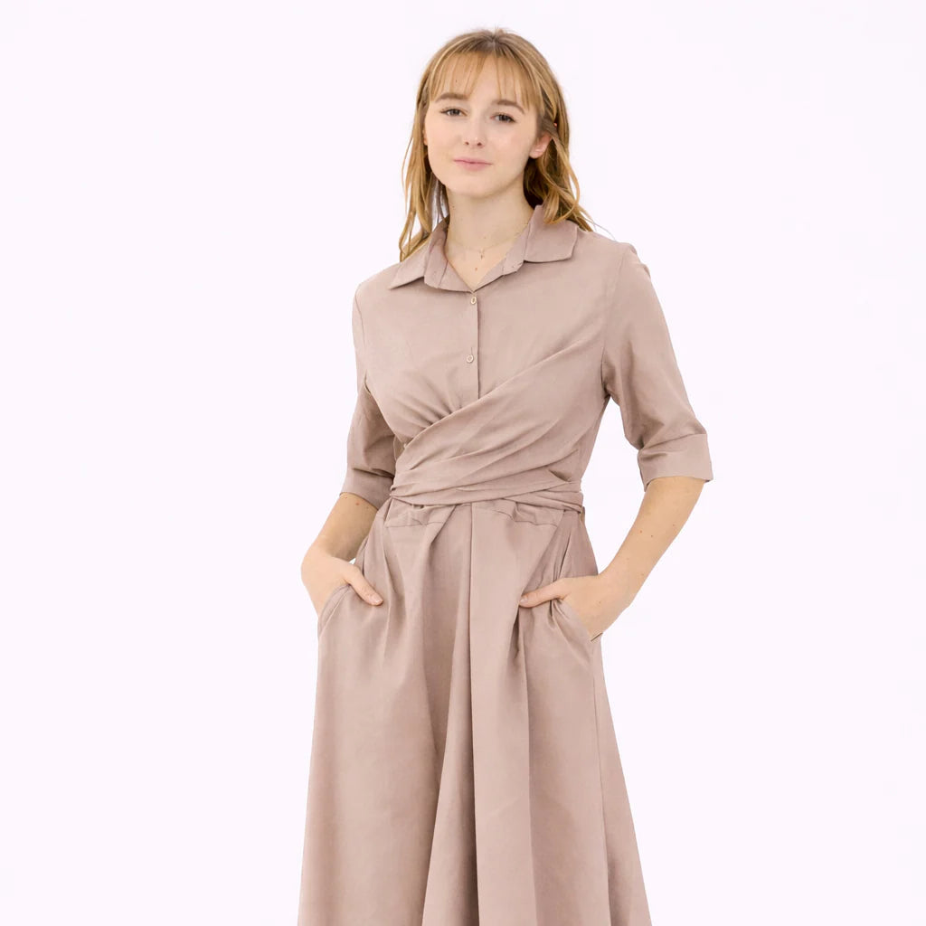 2026 Bea, Robe Longue Ceinturée À La Taille