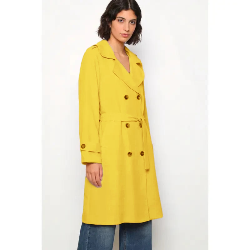 Trench-coat, doublé, à revers, croisé, avec ceinture, poches avant, vêtement féminin confortable, élégant et polyvalent, adapté à toutes les occasions, formelles ou décontractées, particulièrement adapté pour l'automne, l'hiver et le printemps.