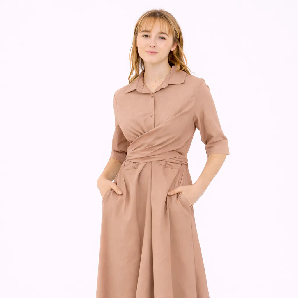 2026 Bea, Robe Longue Ceinturée À La Taille