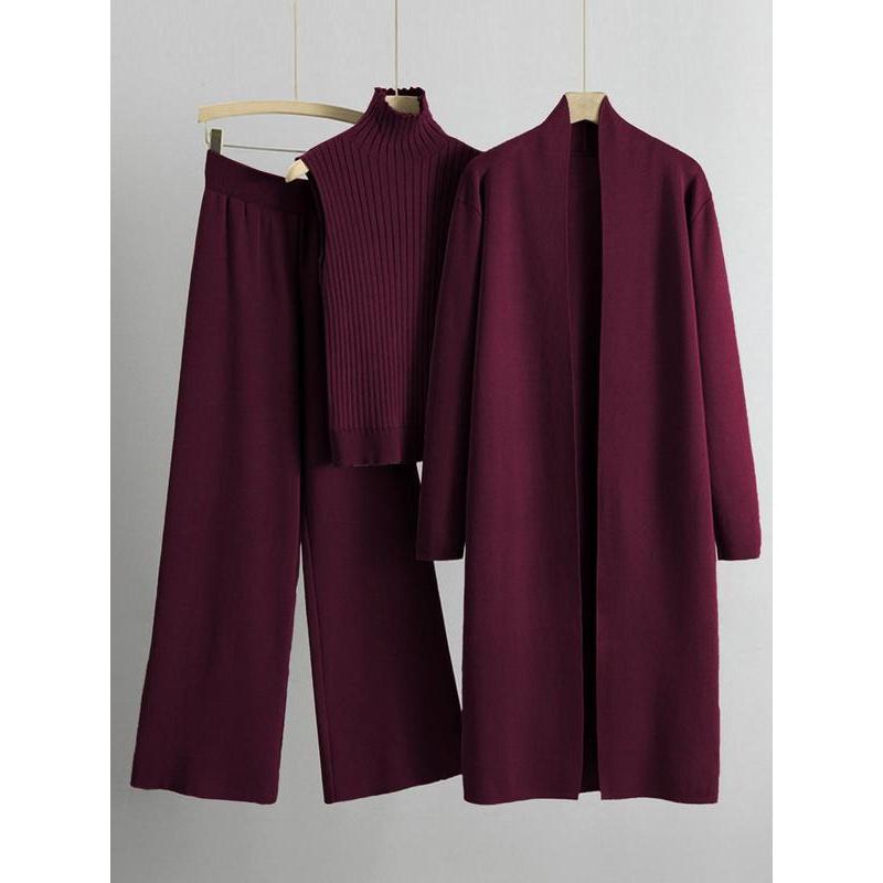 Ensemble trois pièces tendance : débardeur à col roulé en maille, pantalon large et cardigan long ouvert, vêtements décontractés pour femme